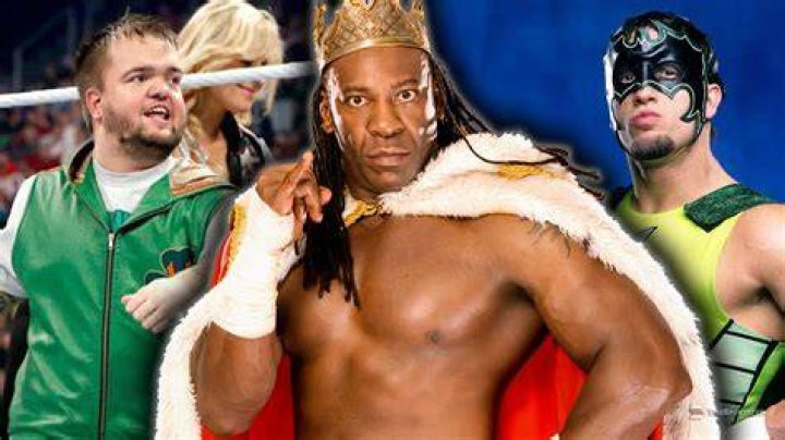 10 Absurd 2000s WWE Gimmicks That Were Quickly Dropped