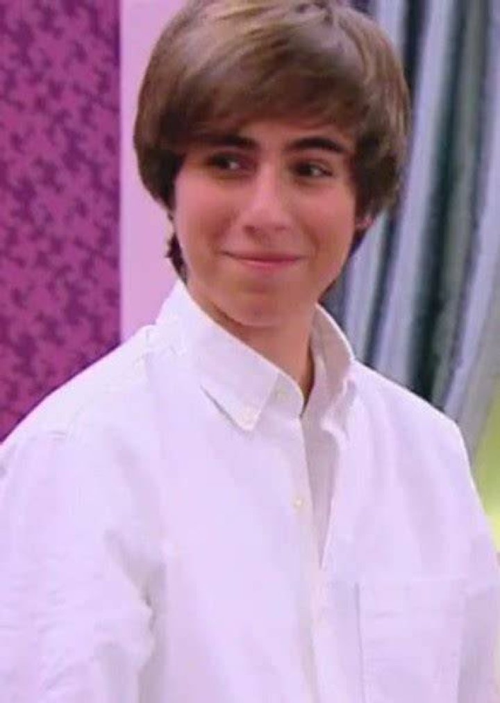 Beau (Every Witch Way) Fan Casting