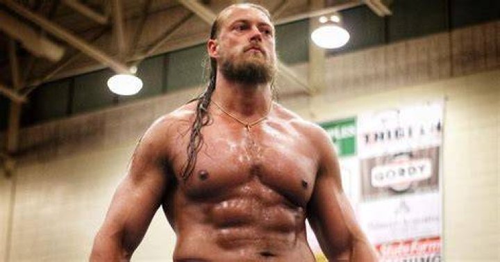 Big Cass makes his Impact debut Cropped