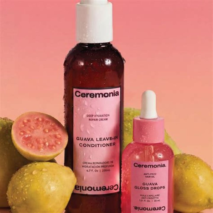 ceremonia guava long-lasting candle