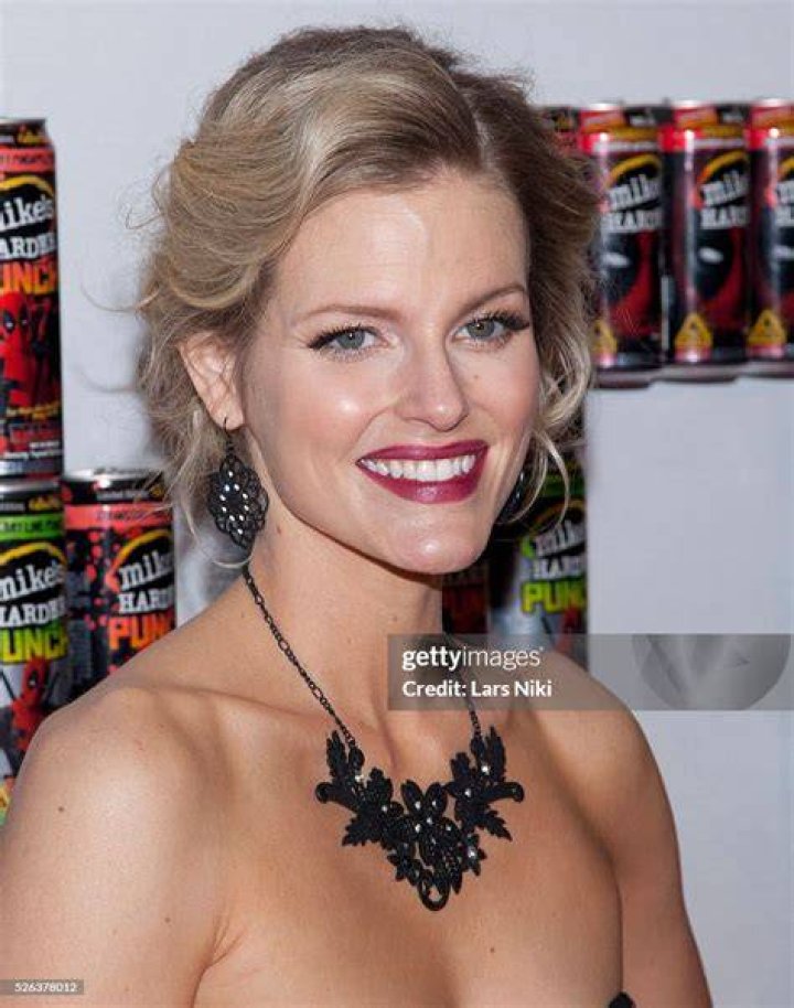 Chelsey Crisp Fan Casting
