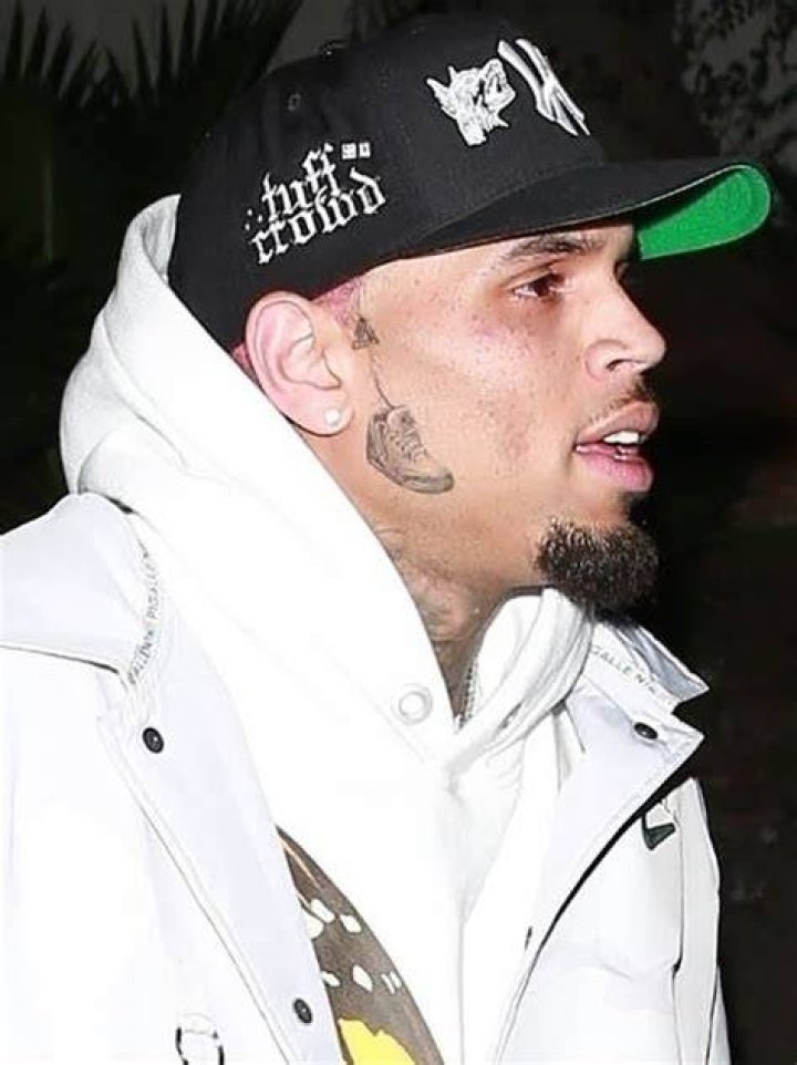 Chris Brown Debuts Massive Face Tattoo