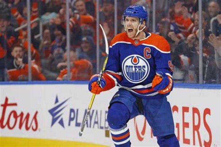 Connor McDavid's net worth, contract, Instagram, salary, house, cars, age, stats, photos