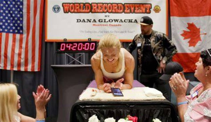 Dana Glowacka has reportedly broken the world record for longest plank held by a woman. Photo / Instagram.