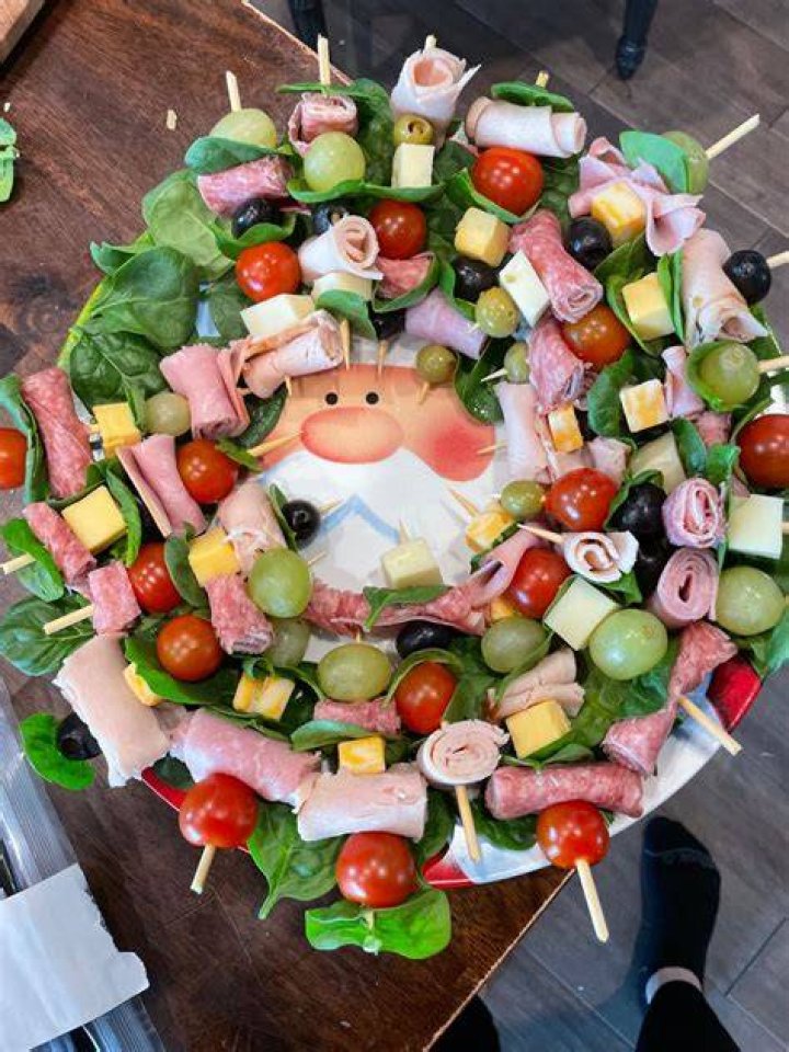deli meat wreath