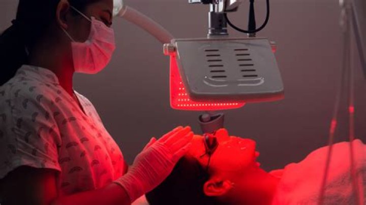 Does Red Light Therapy Really Help With Cold Sores?
