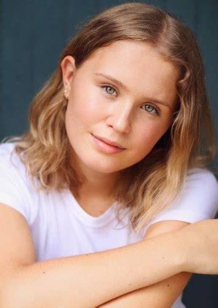Eliza Scanlen Fan Casting