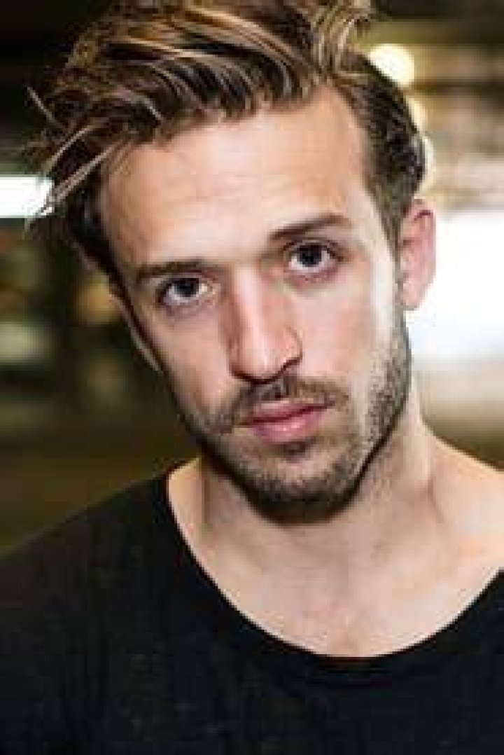 Henri Esteve Fan Casting