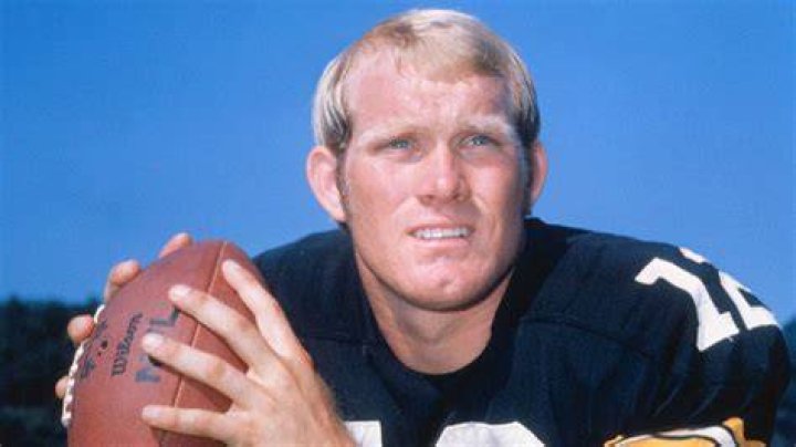 How old is Terry Bradshaw? Age, career timeline for NFL analyst, from
