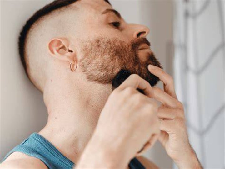How to Trim Your Beard Neckline, According to Experts