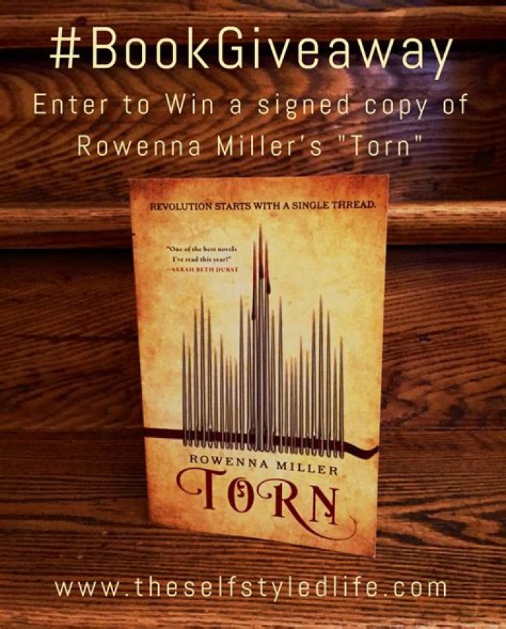 Interview with Rowenna Miller + Giveaway of TORN The Debutante Ball