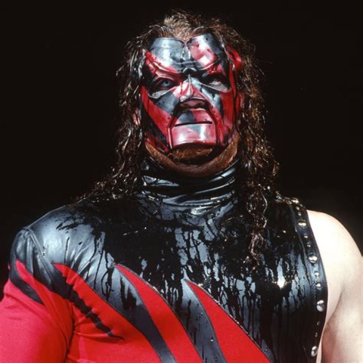 Kane 2002 return WWE Cropped