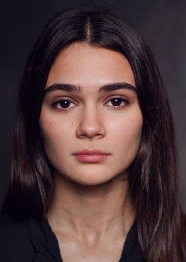 Lara Decaro Fan Casting