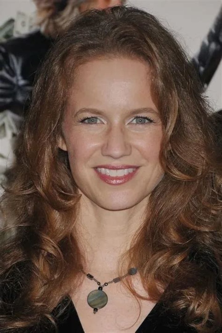 Laura Cayouette Fan Casting