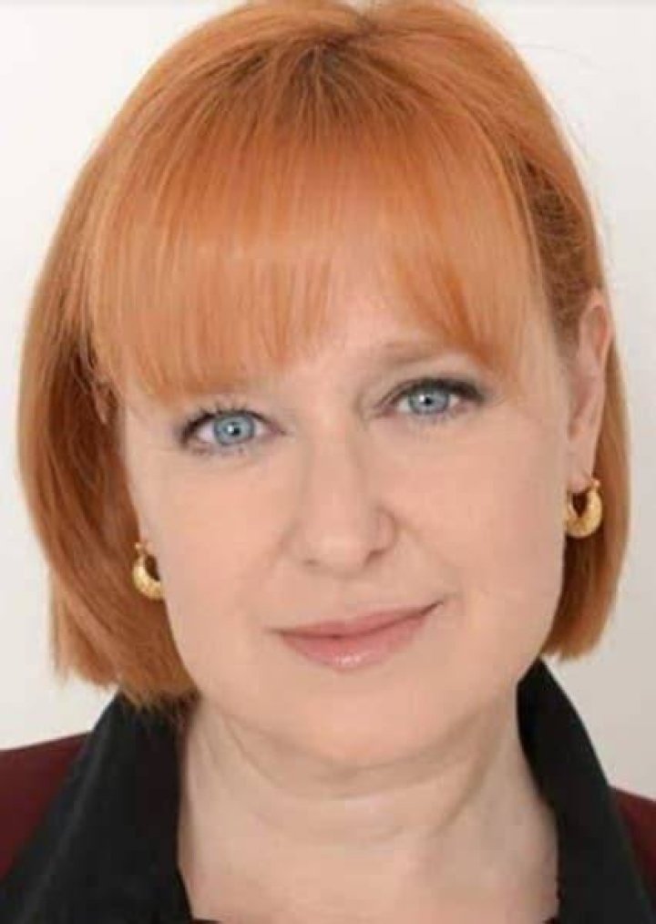 Lauri Hendler Fan Casting