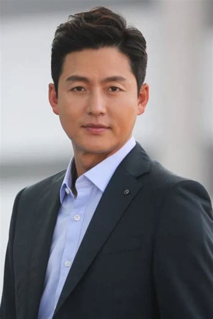 Lee Jung-jin Fan Casting