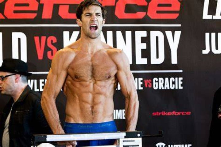Luke Rockhold Strikeforce