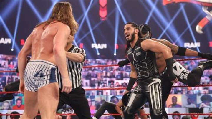 Riddle defeats Mustafa Ali at Fastlane Cropped