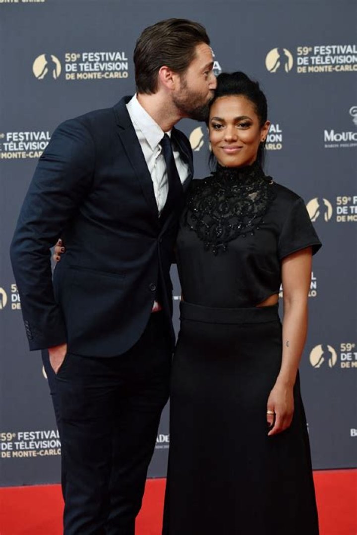 Ryan Eggold And Freema Agyeman A Couple Esam Solidarity&trade;.