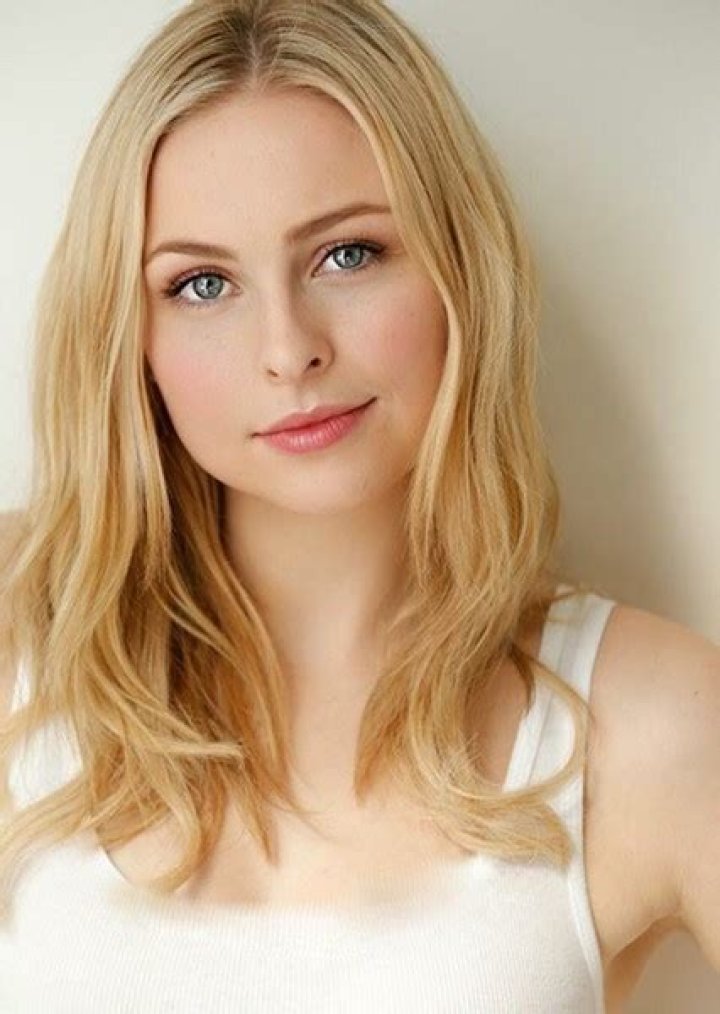 Shelby Davies Fan Casting