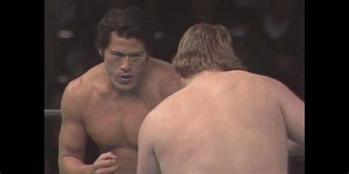 Stan Hansen vs. Antonio Inoki