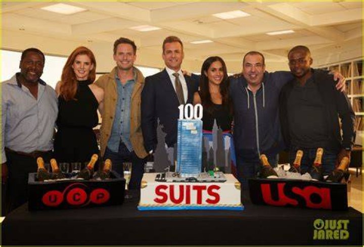Suits 100th Episode Rick Hoffman Breaks Down Louis Game Changing