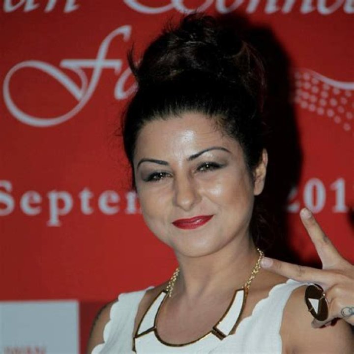 Taran Kaur Dhillon