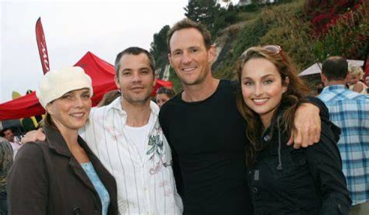 Todd Thompson Wiki
