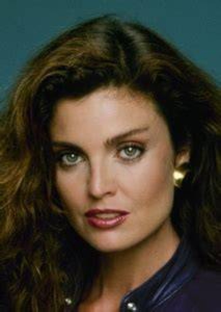 Tracy Scoggins Fan Casting