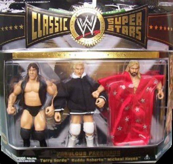 via Wrestlingfigs.com