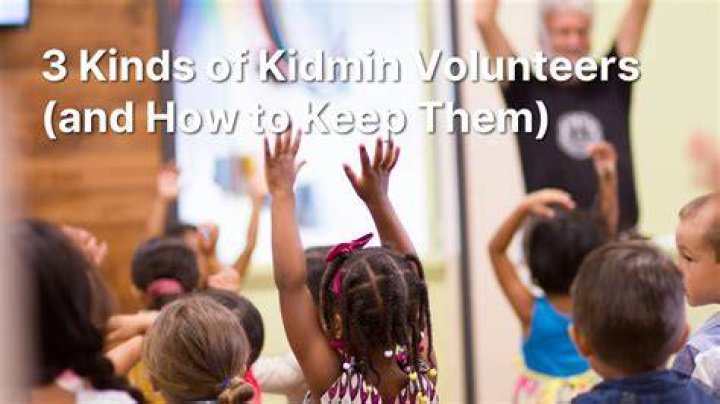 Volunteers with Mexican kids