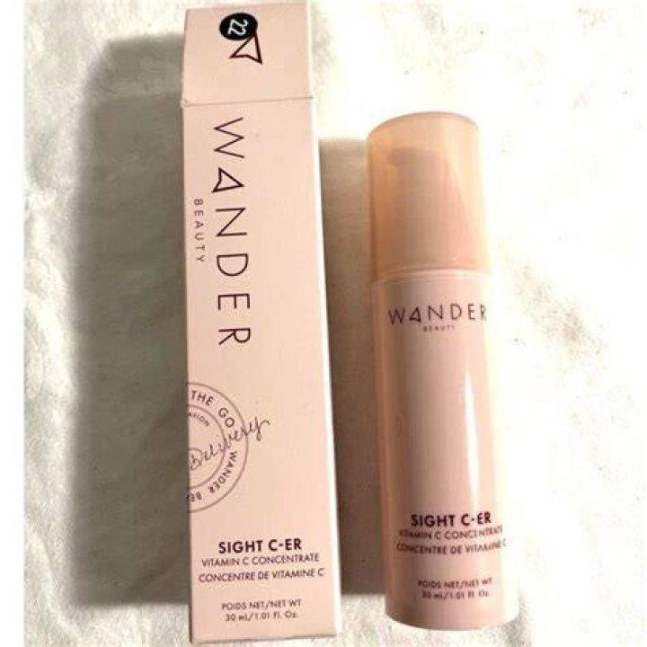 wander beauty sight c-er kakadu plum serum