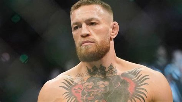 What is Conor McGregor's height and is he taller than UFC 257 opponent