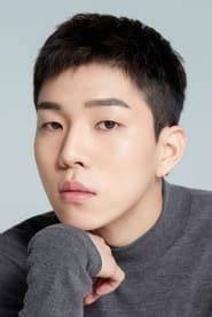 Yoo In-soo Fan Casting
